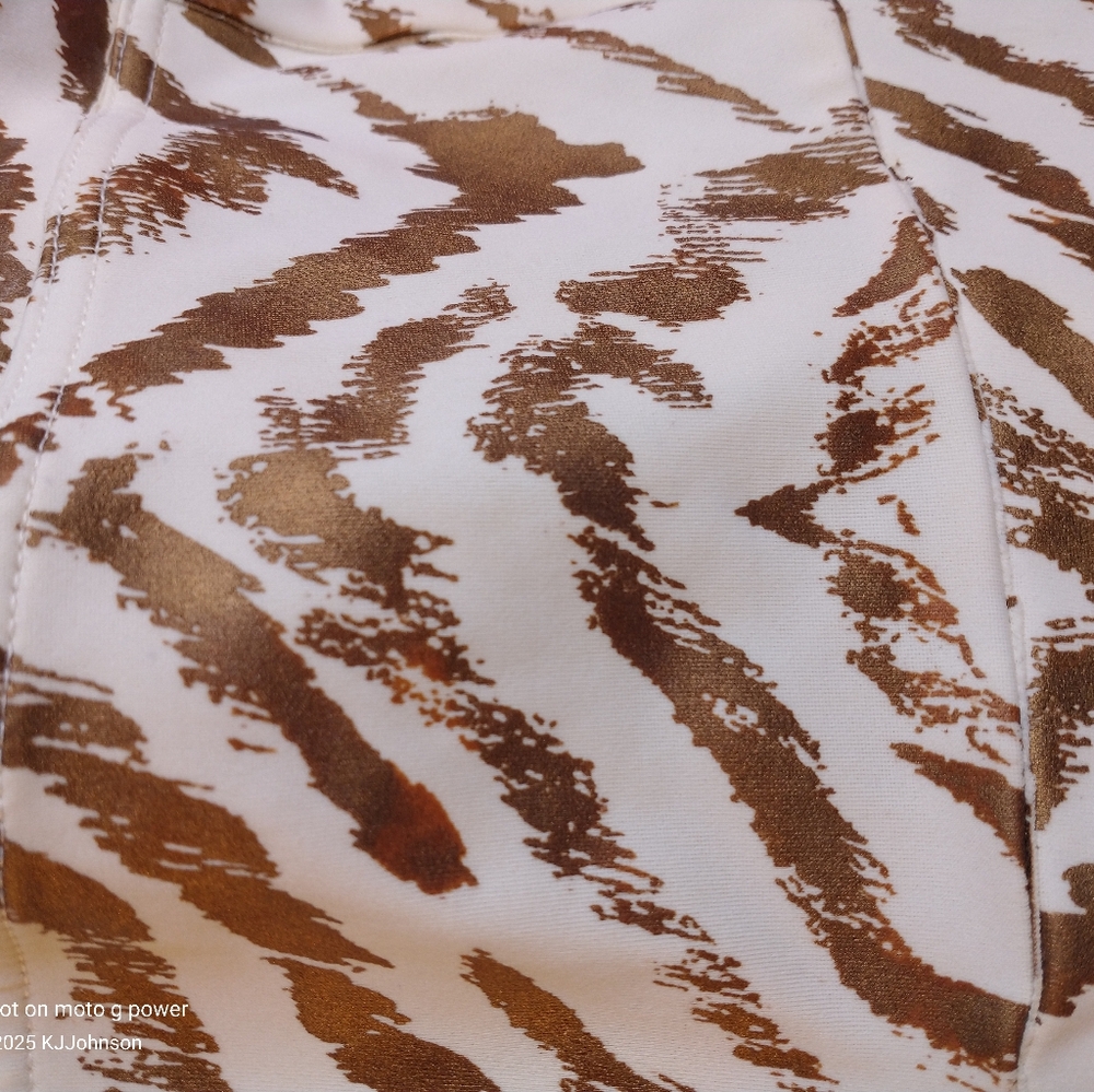 SWIM by Cacique White Bronze Zebra Striped Tiered Tankini Swim Suit Top - Picture 5 of 7